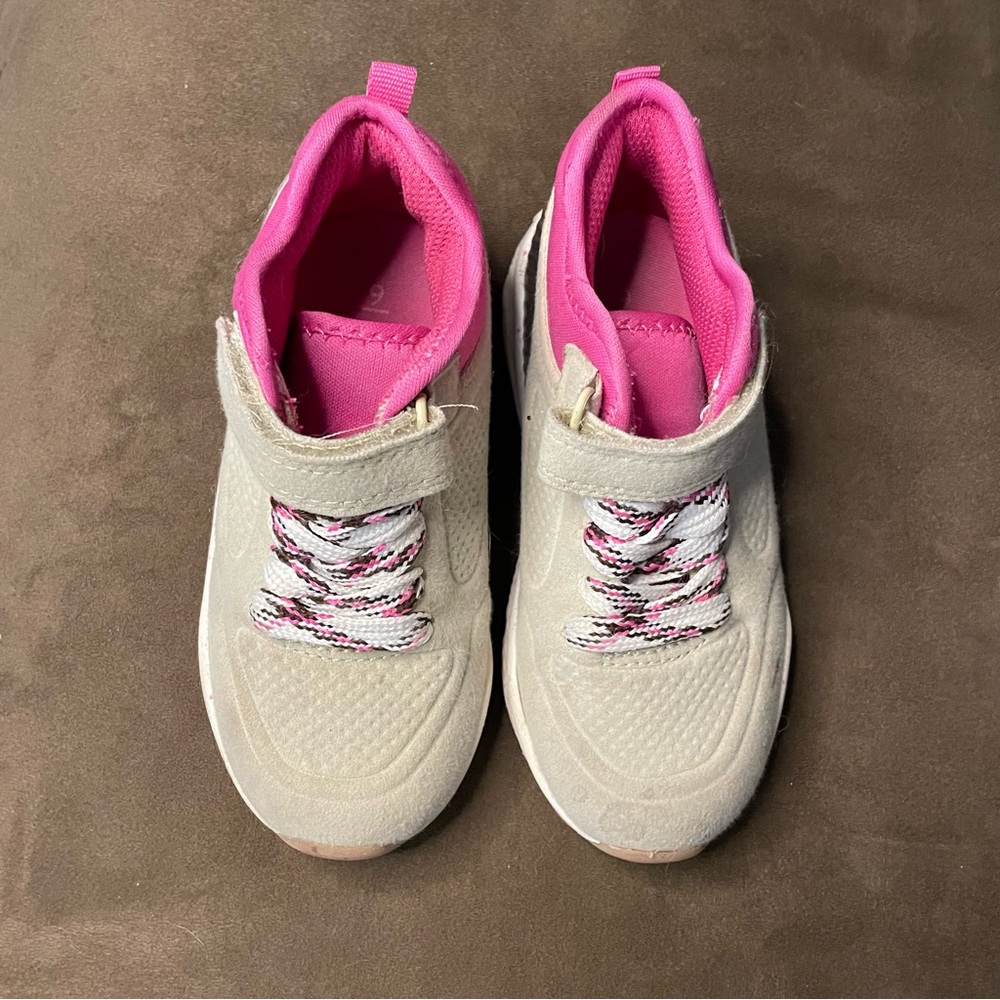 Carter’s High Top Velcro Sneakers little girls 9